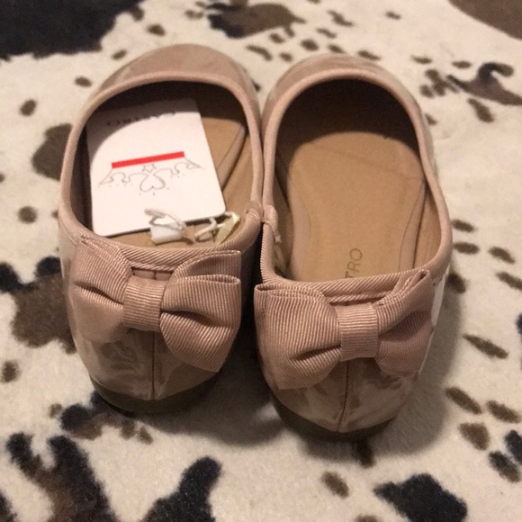 Nude Flats - Picture 2 of 4